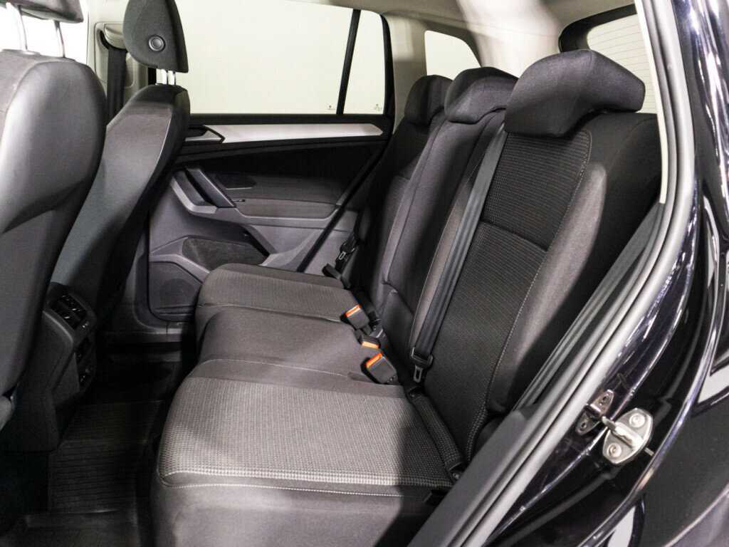 Volkswagen Tiguan, 2020 Фото №10