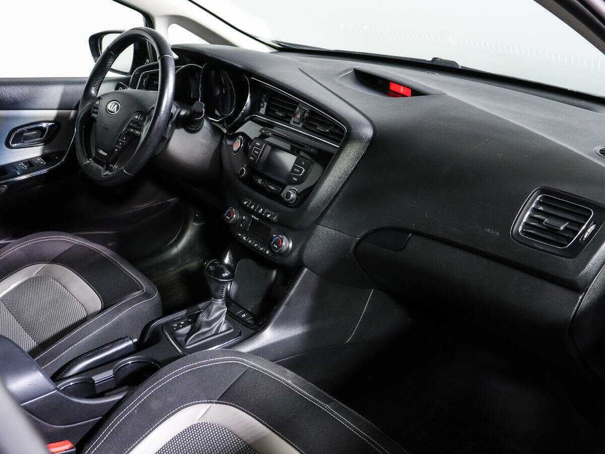 Kia Ceed, 2015 Фото №9