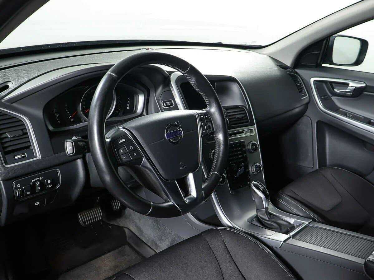 Volvo XC60, 2017 Фото №15