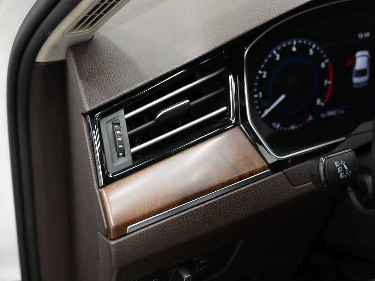 Volkswagen Passat, 2016 Фото №19