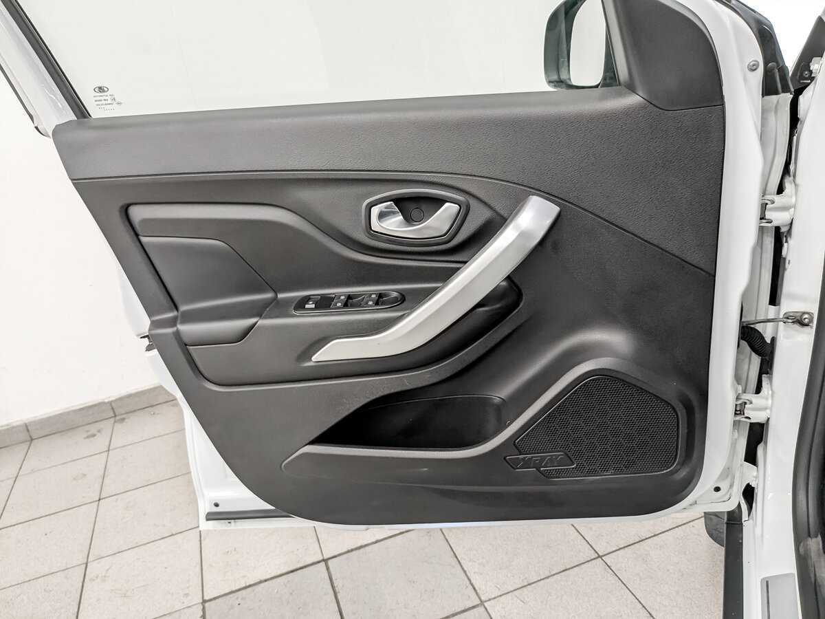 Lada (ВАЗ) XRAY Cross, 2019 Фото №17