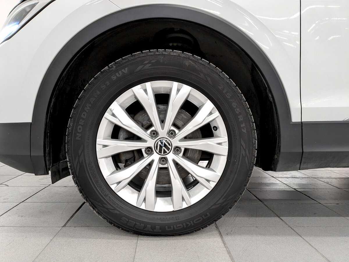 Volkswagen Tiguan, 2021 Фото №17