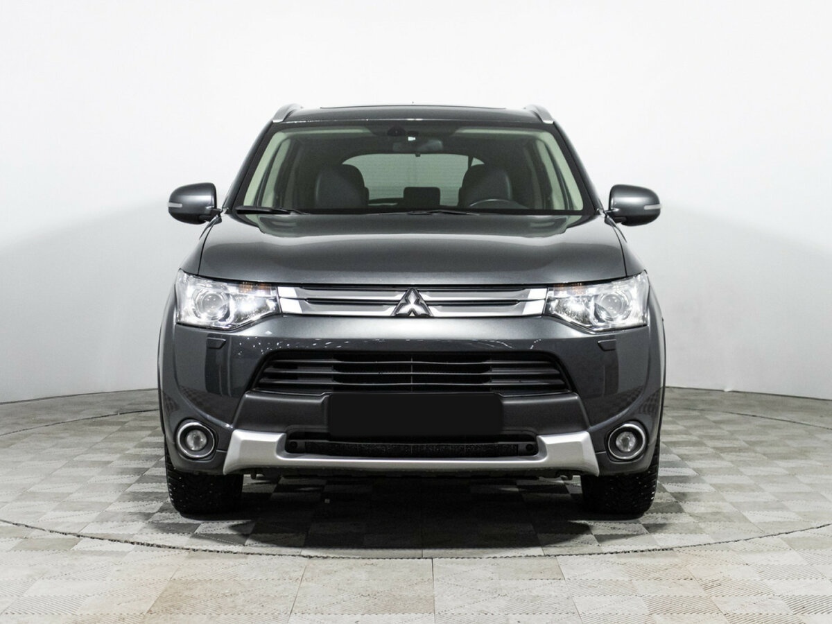 Mitsubishi Outlander III Рестайлинг, 2014 Фото №2