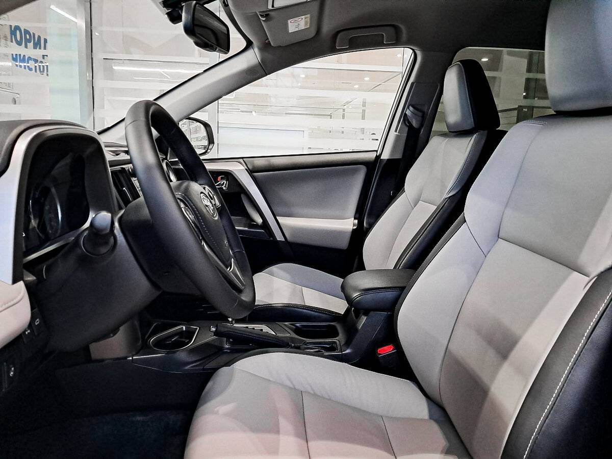 Toyota RAV4, 2016 Фото №16