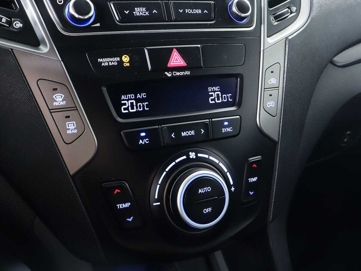 Hyundai Santa Fe, 2016 Фото №18