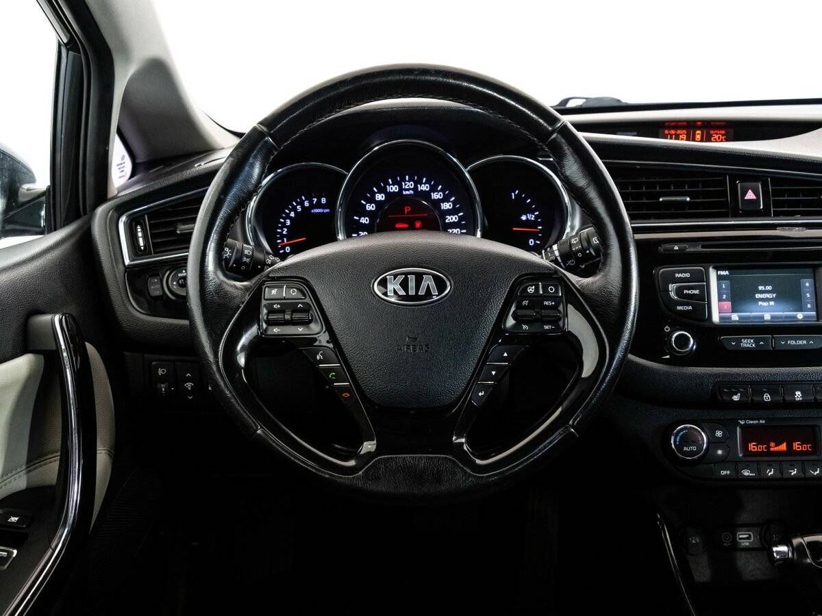 Kia Ceed, 2015 Фото №12