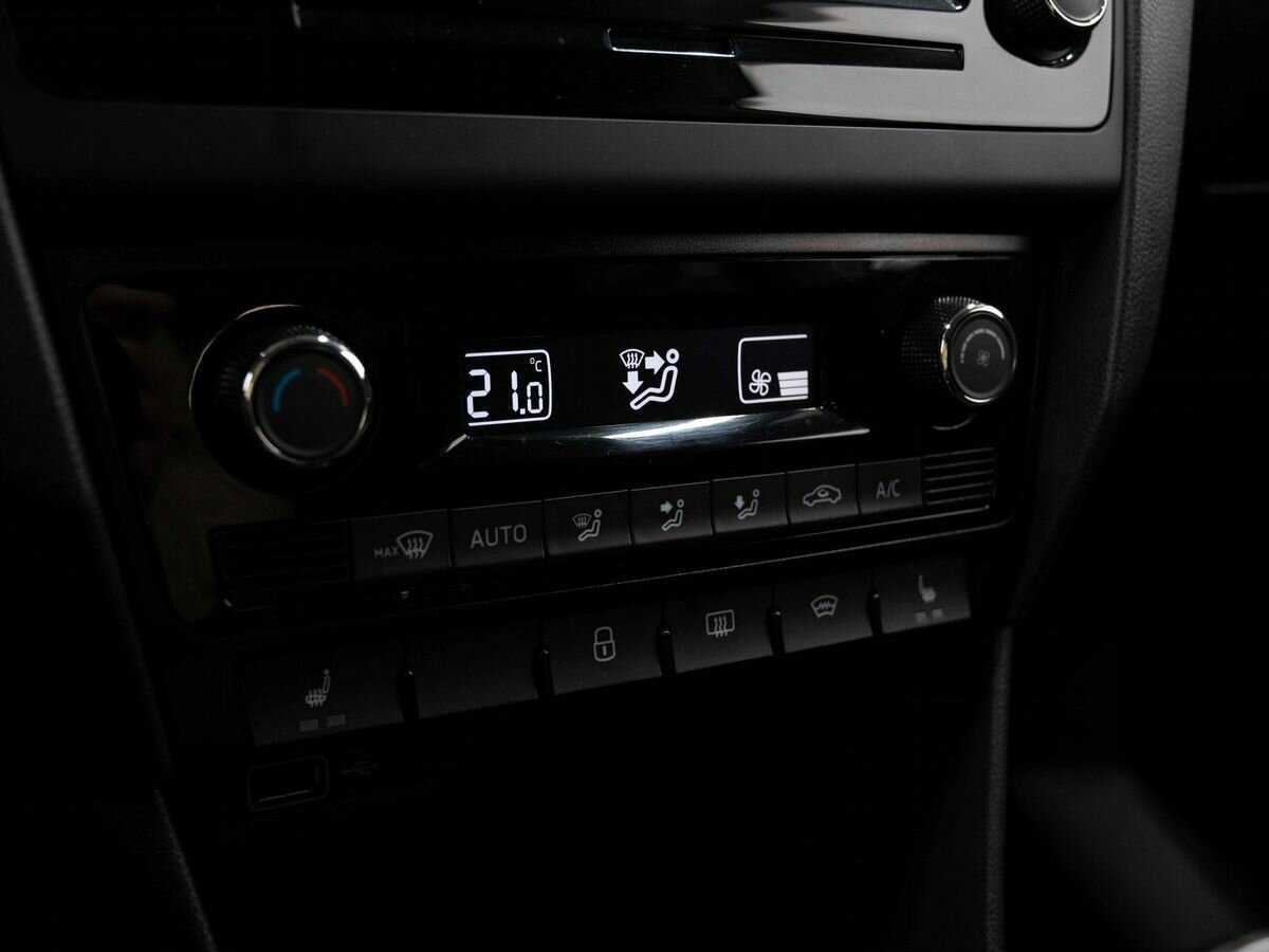 Skoda Rapid, 2018 Фото №23