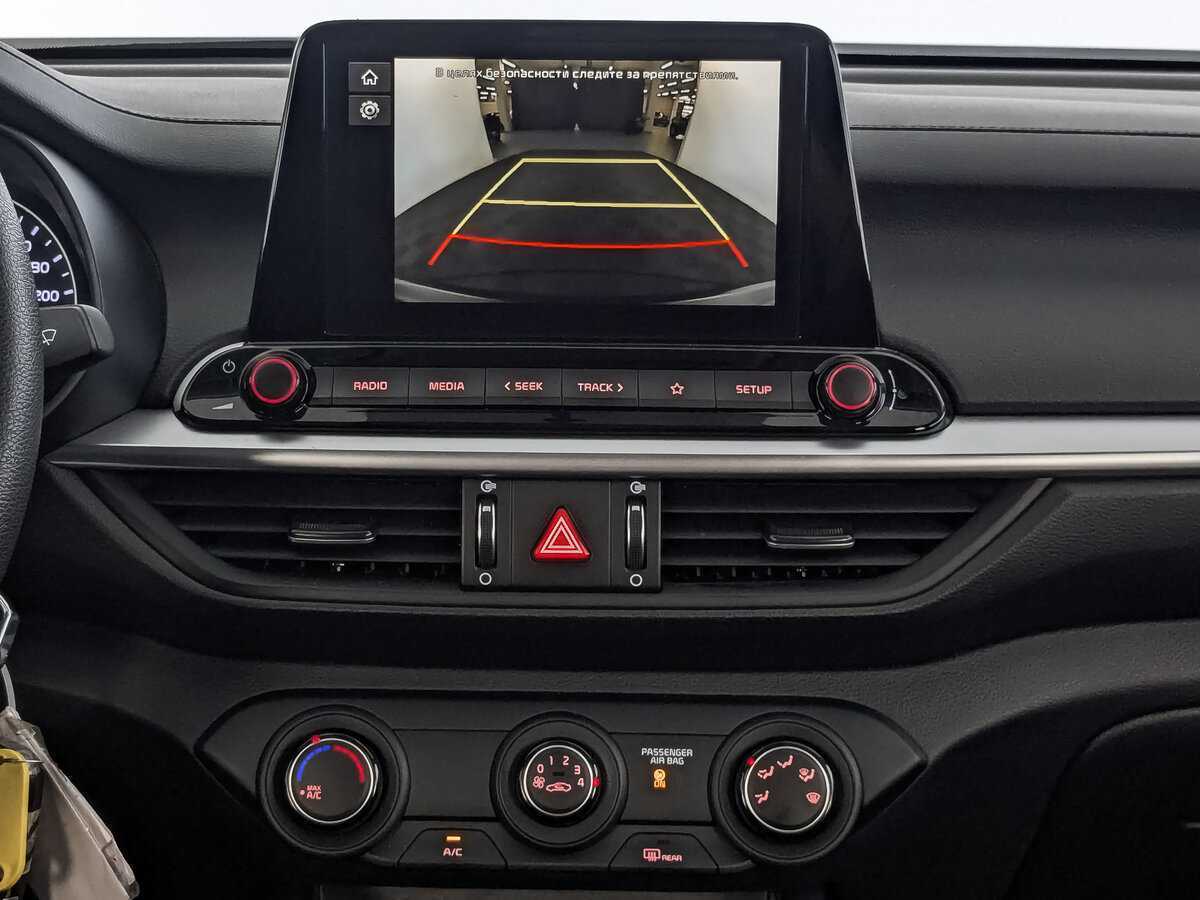 Kia Cerato, 2022 Фото №17