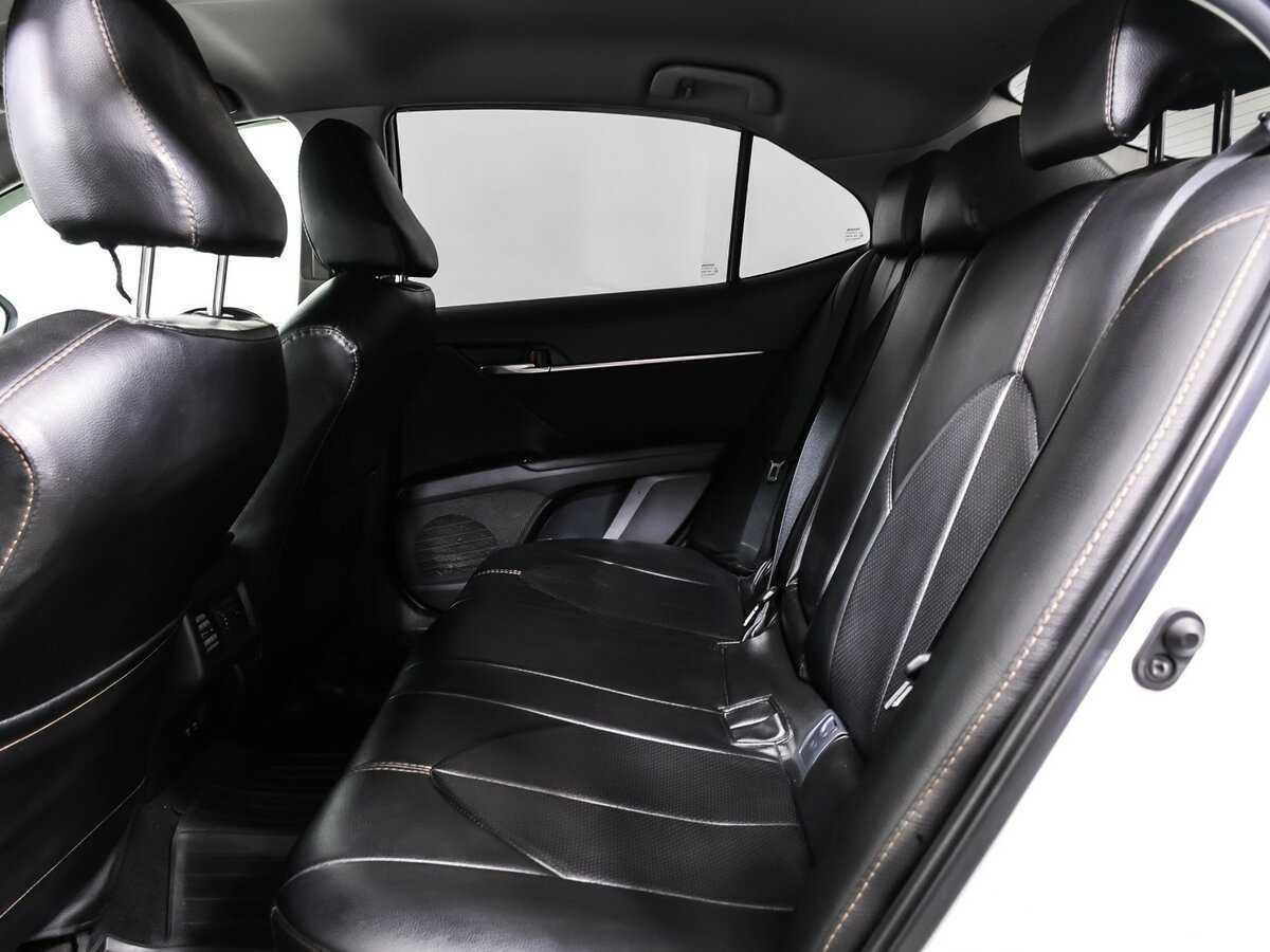 Toyota Camry, 2018 Фото №13