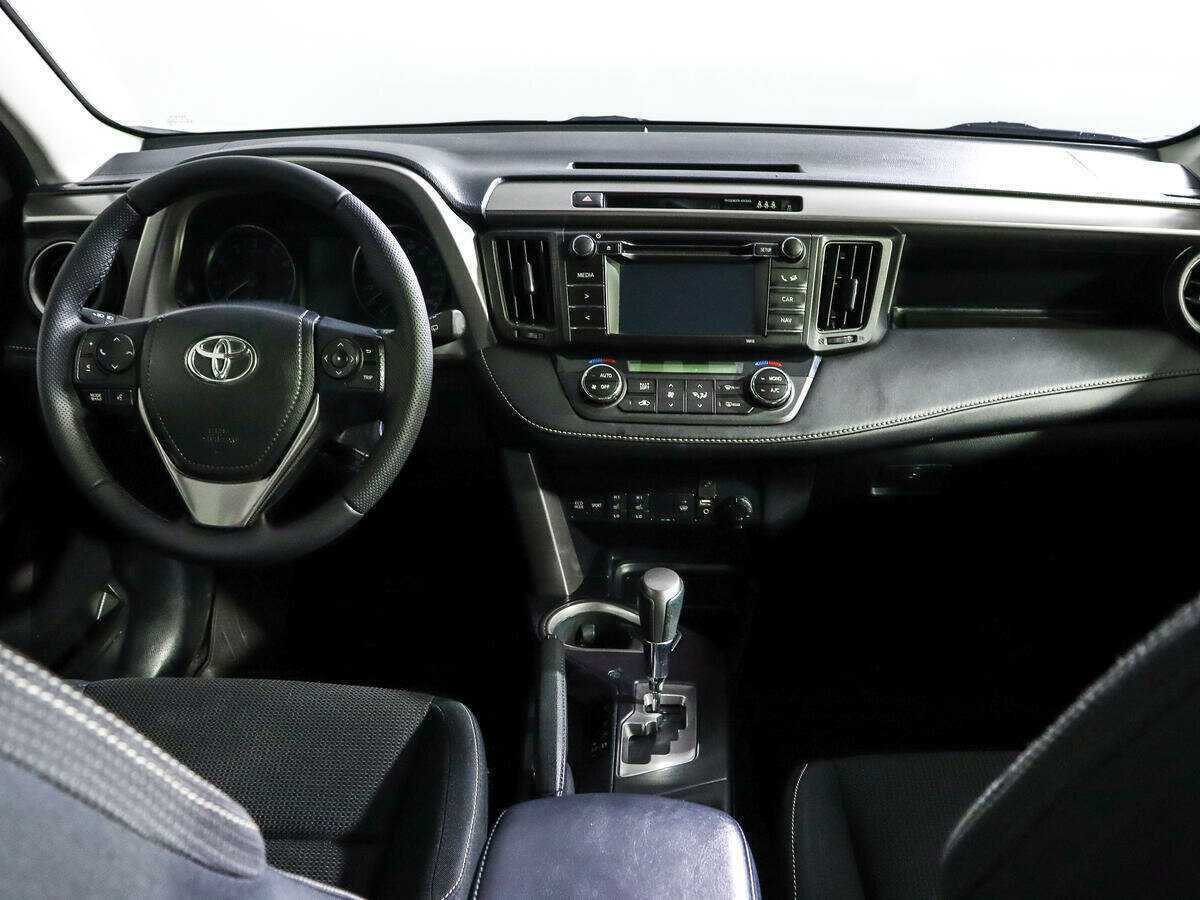 Toyota RAV4, 2016 Фото №10