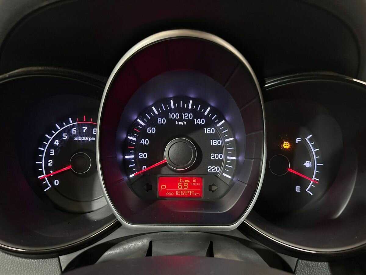 Kia Rio, 2013 Фото №12