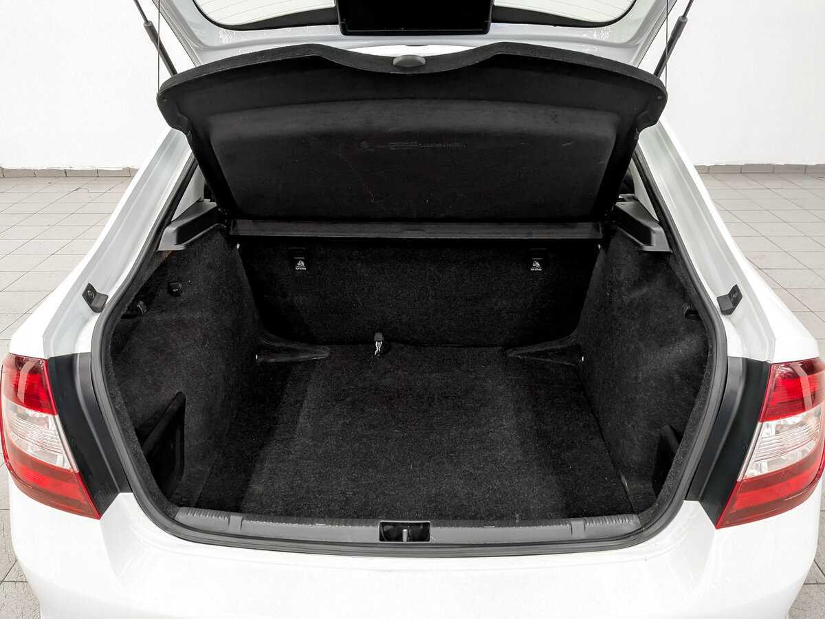 Skoda Rapid, 2017 Фото №10