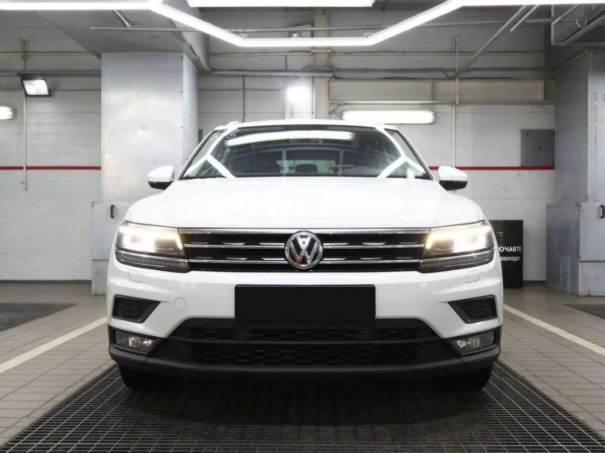 Volkswagen Tiguan, 2018 Фото №3