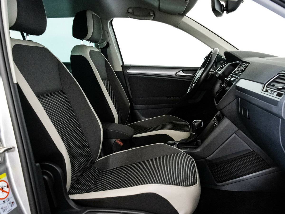 Volkswagen Tiguan, 2019 Фото №12