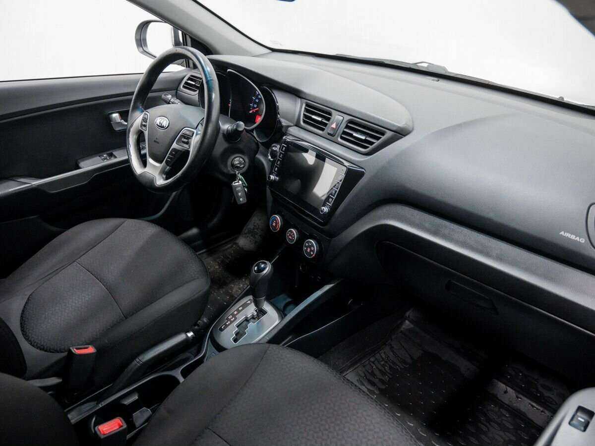 Kia Rio, 2017 Фото №8