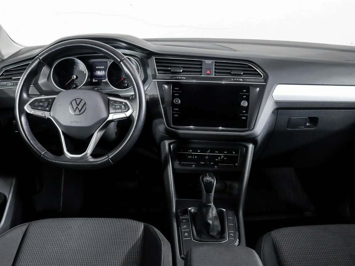 Volkswagen Tiguan, 2021 Фото №9