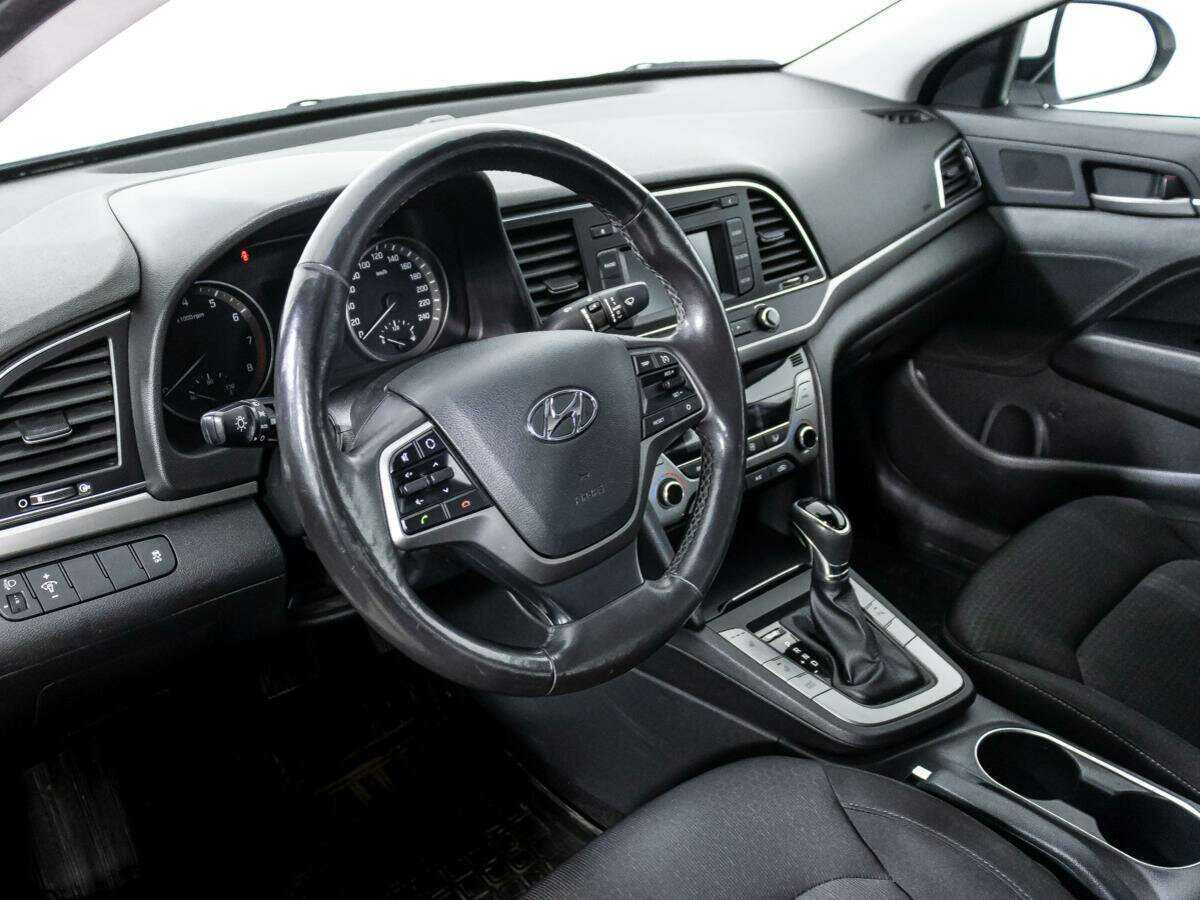 Hyundai Elantra, 2017 Фото №11