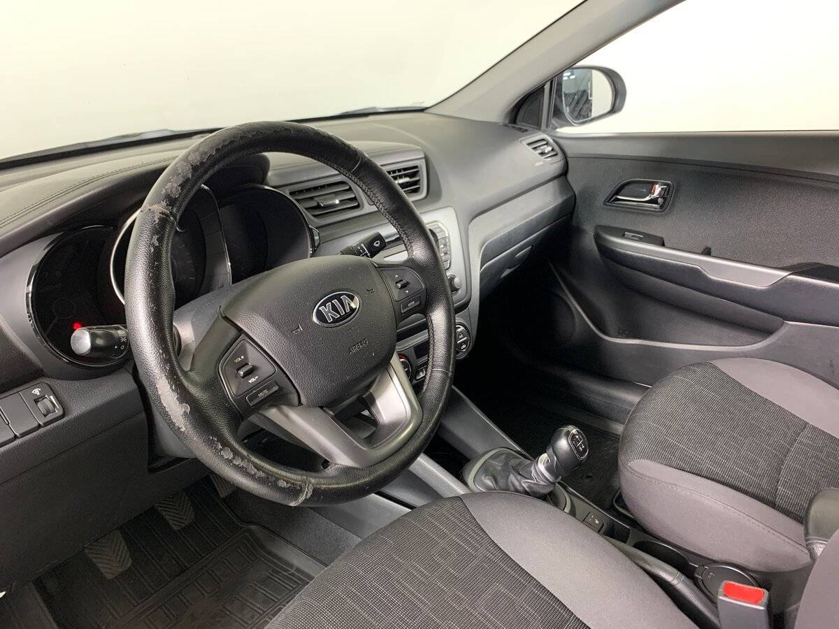 Kia Rio 5-speed, 2013 Фото №11