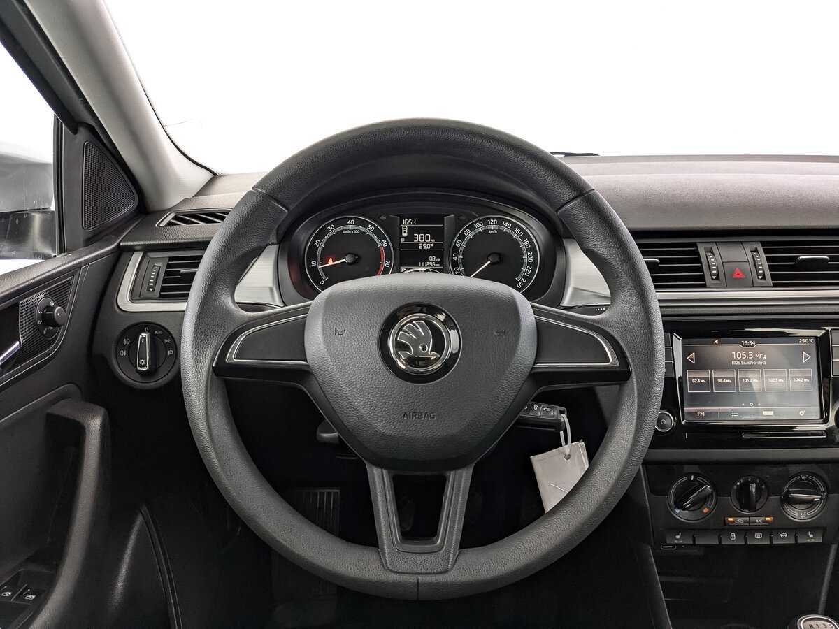Skoda Rapid, 2018 Фото №18