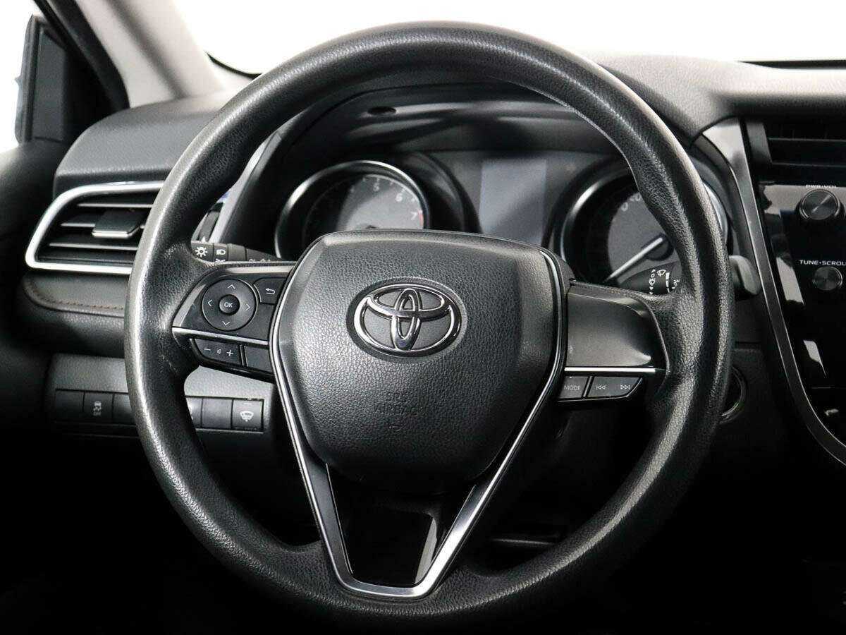 Toyota Camry, 2020 Фото №13