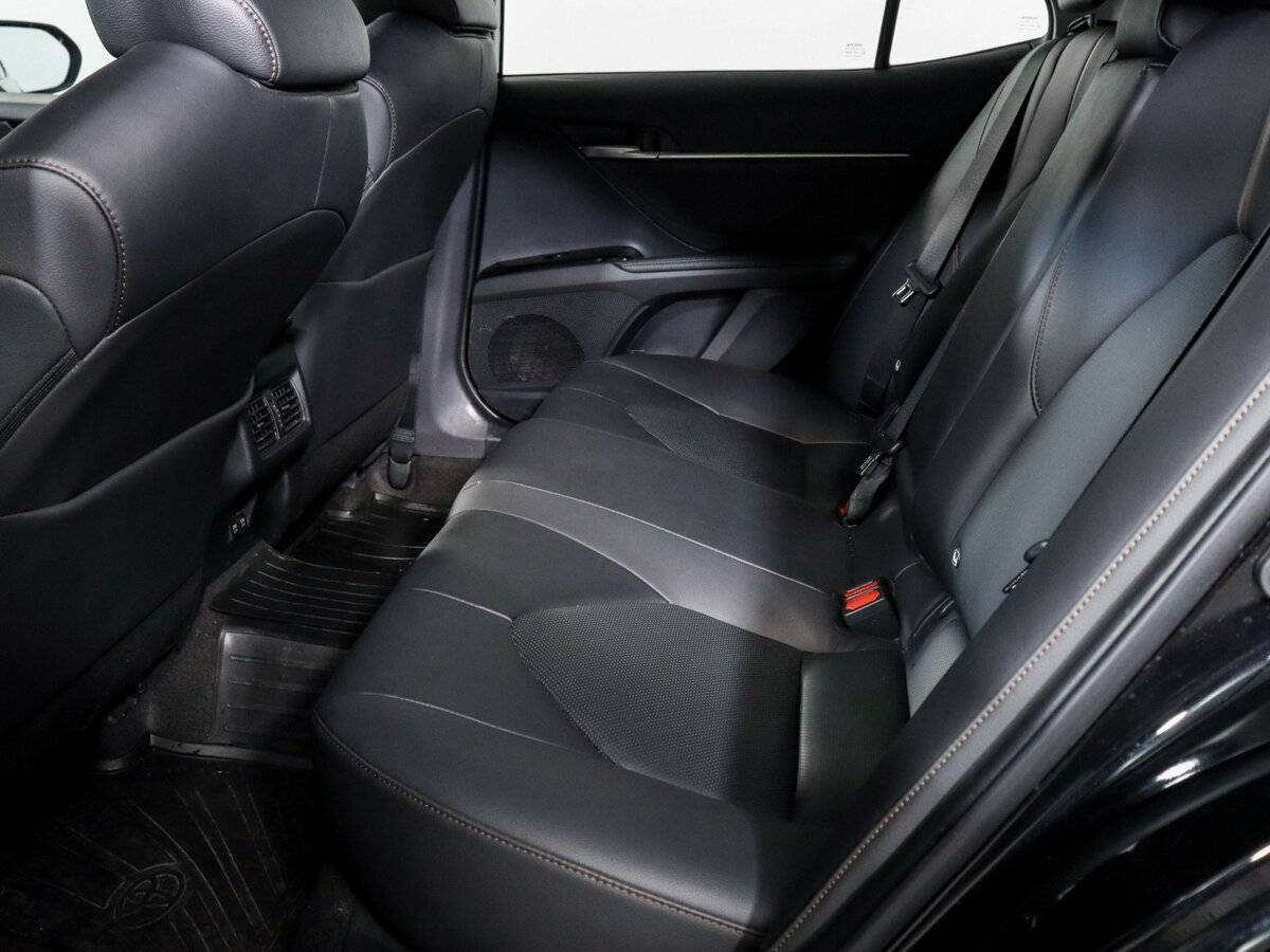 Toyota Camry, 2019 Фото №8