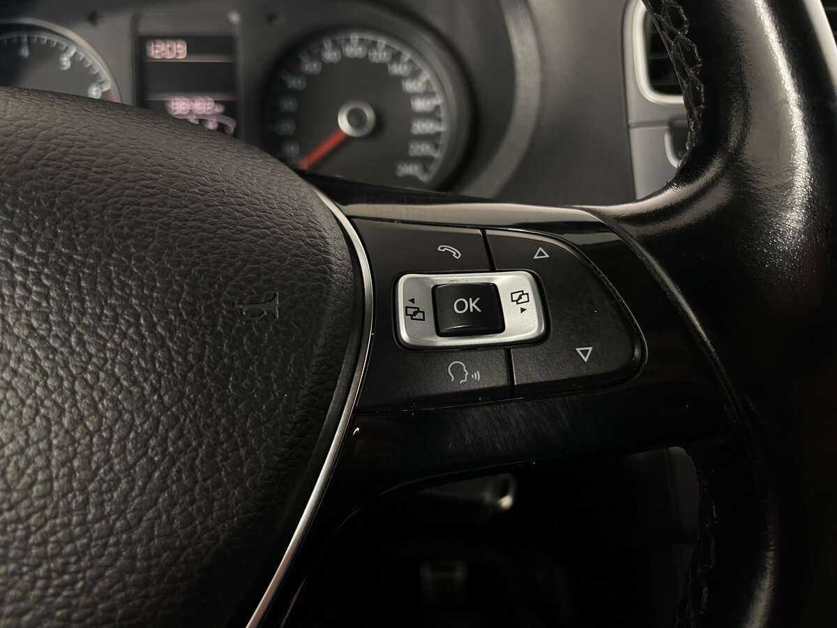 Volkswagen Polo, 2016 Фото №13