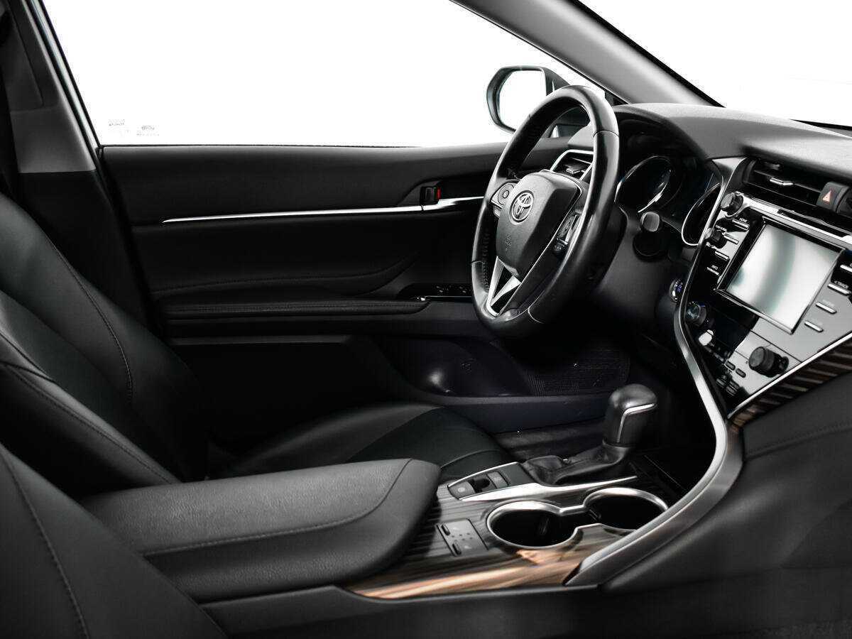 Toyota Camry, 2020 Фото №9