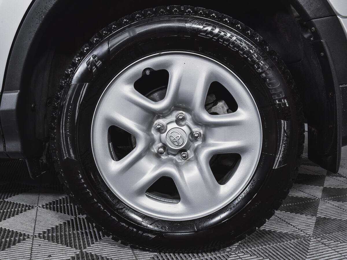 Toyota RAV4, 2018 Фото №15