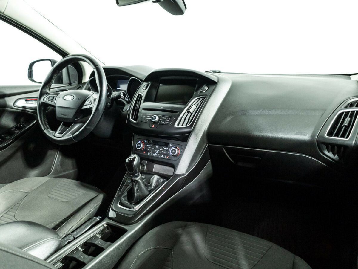 Ford Focus III Рестайлинг, 2017 Фото №9