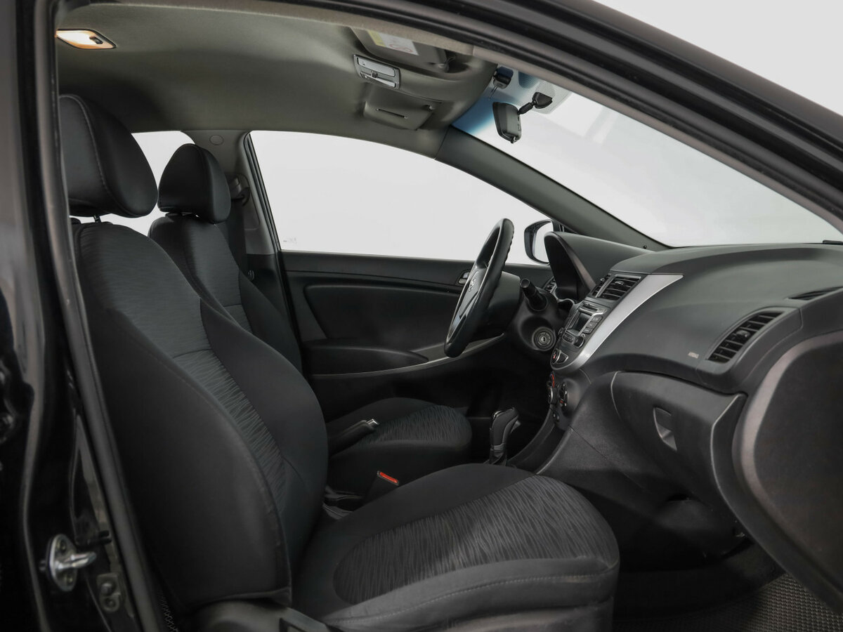 Hyundai Solaris I Рестайлинг, 2016 Фото №17