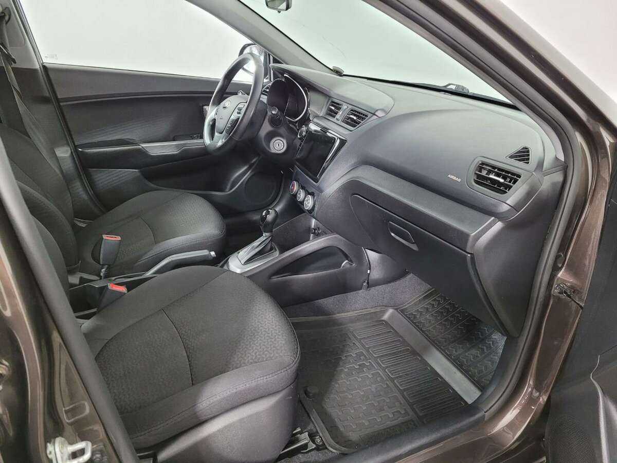 Kia Rio, 2016 Фото №14