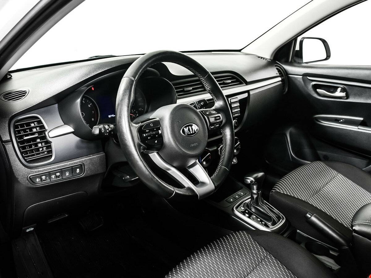 Kia Rio, 2018 Фото №13