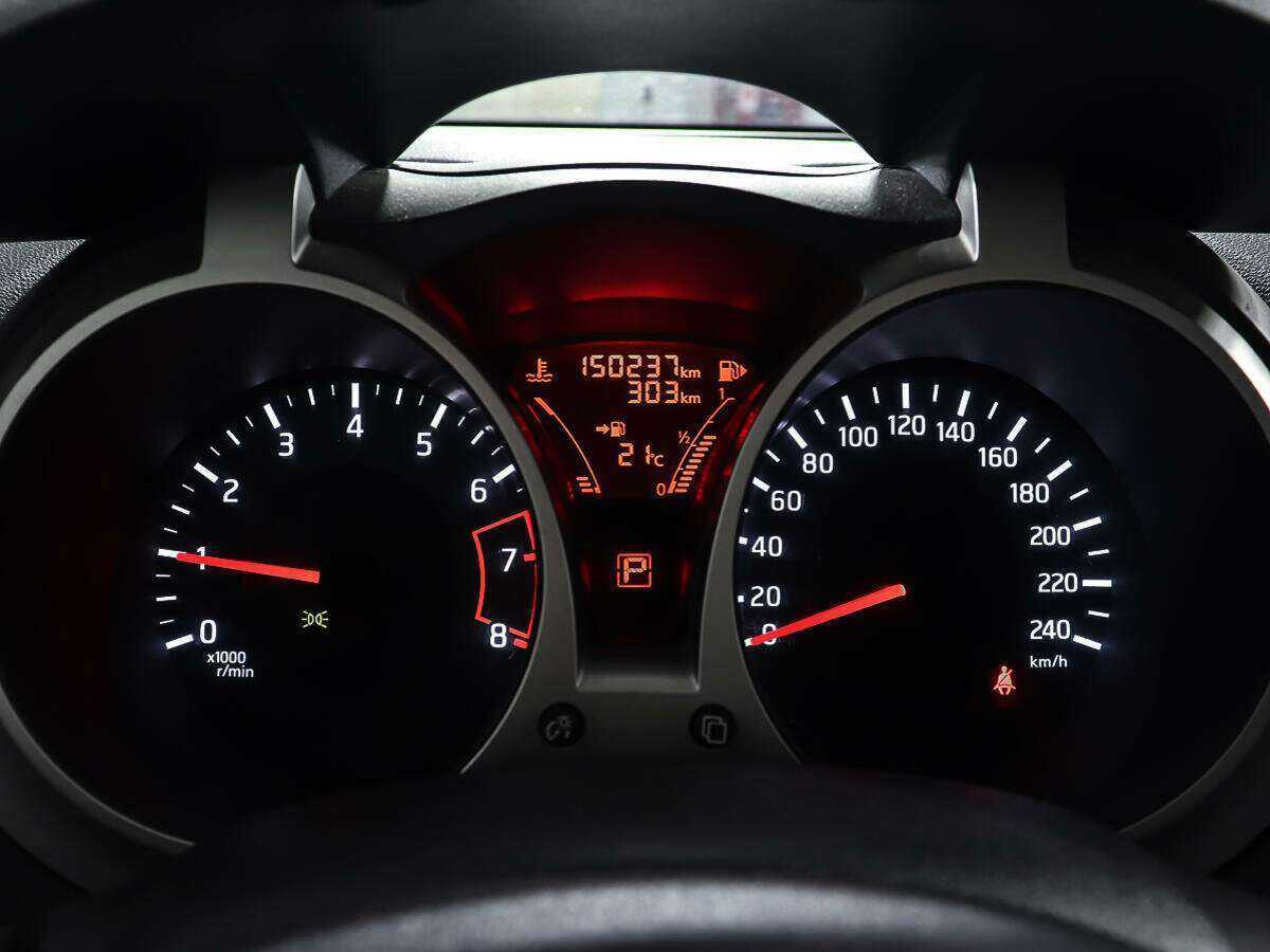 Nissan Juke, 2013 Фото №13