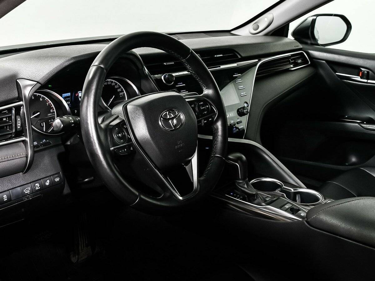 Toyota Camry, 2019 Фото №12