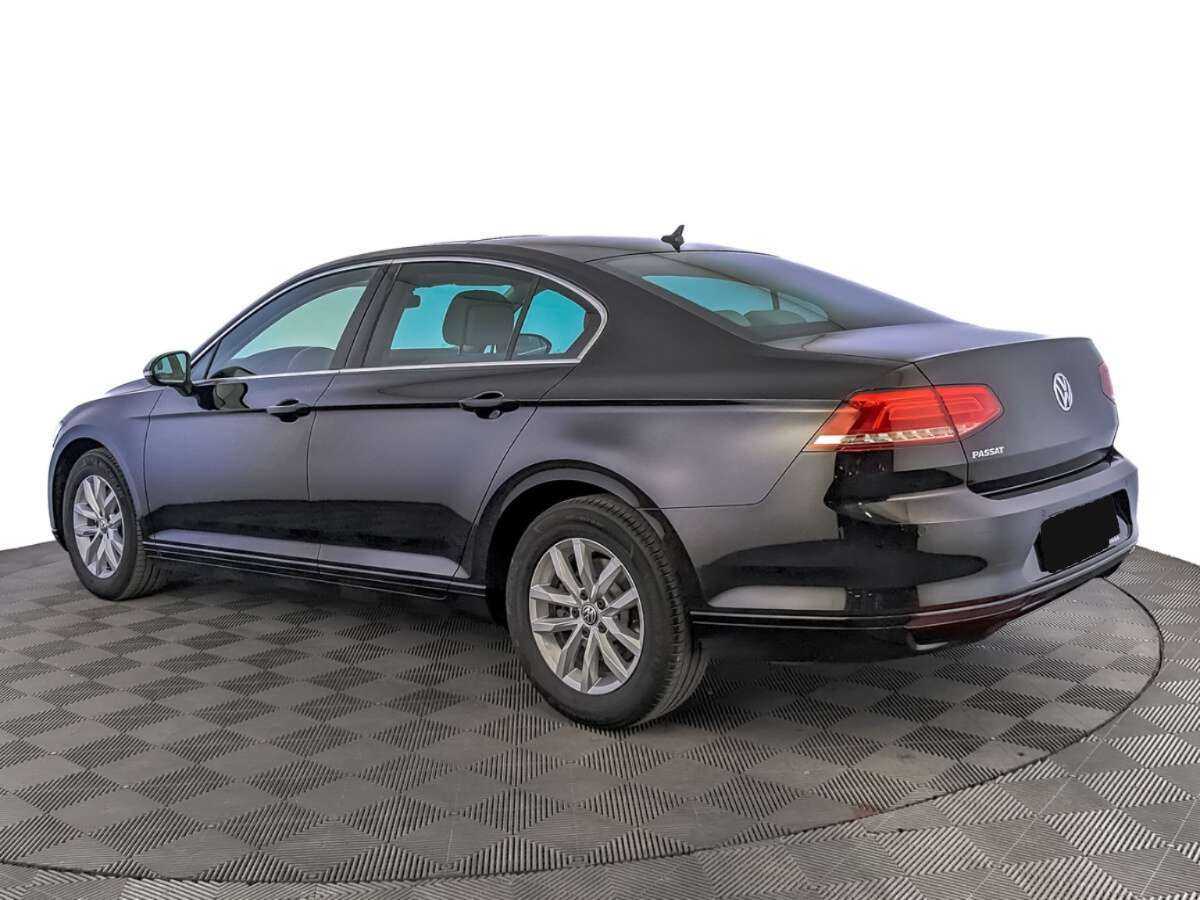 Volkswagen Passat, 2018 Фото №7
