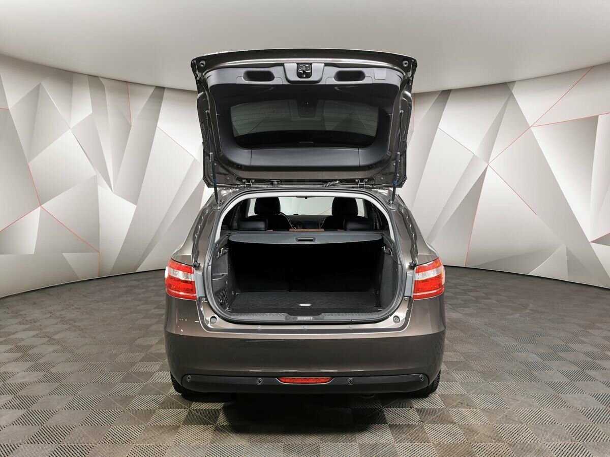 Lada (ВАЗ) Vesta SW, 2022 Фото №19