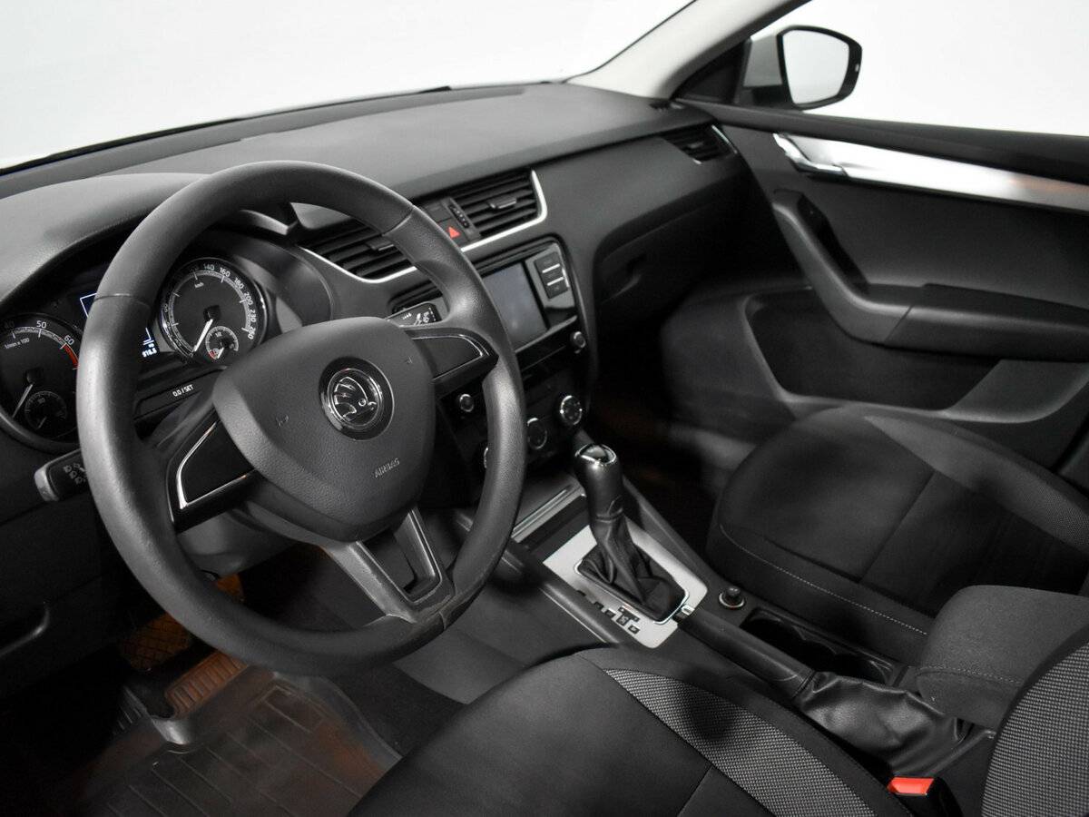Skoda Octavia III (A7) Рестайлинг, 2018 Фото №7