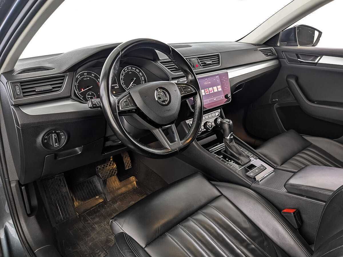 Skoda Superb, 2018 Фото №13
