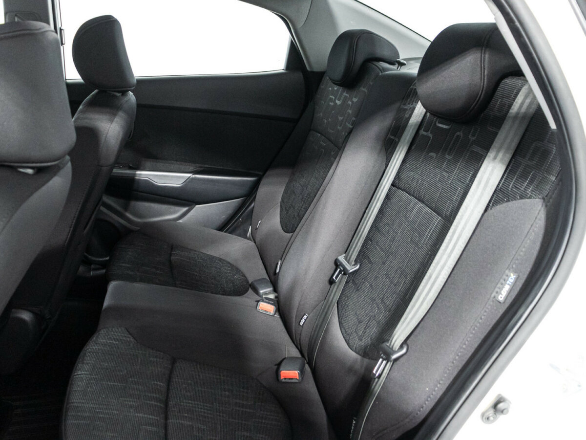 Kia Rio 5-speed III, 2013 Фото №10