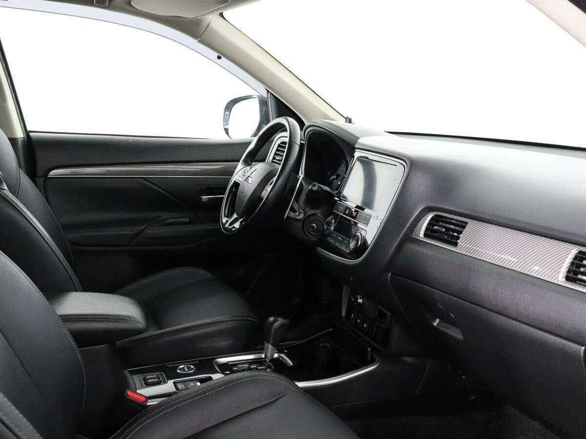 Mitsubishi Outlander, 2019 Фото №7
