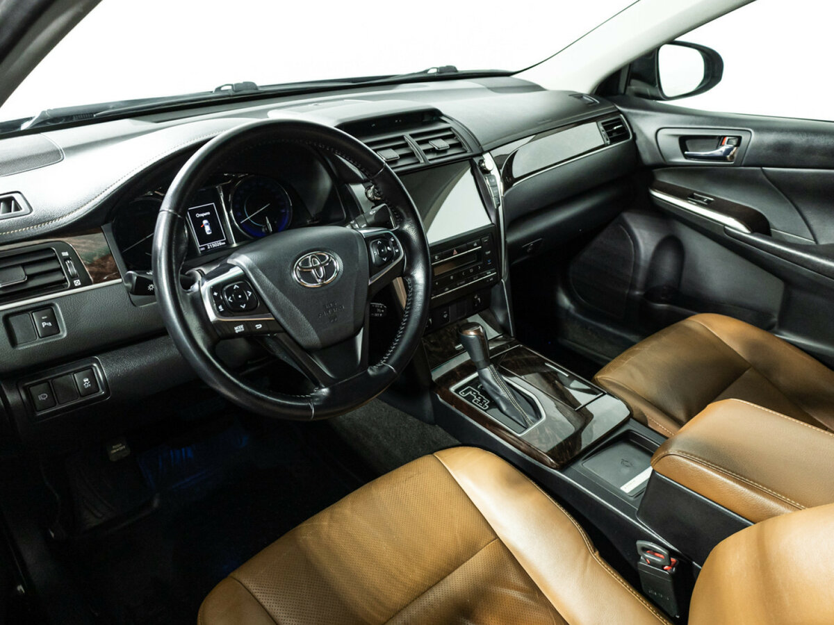 Toyota Camry VII (XV50) Рестайлинг, 2016 Фото №9