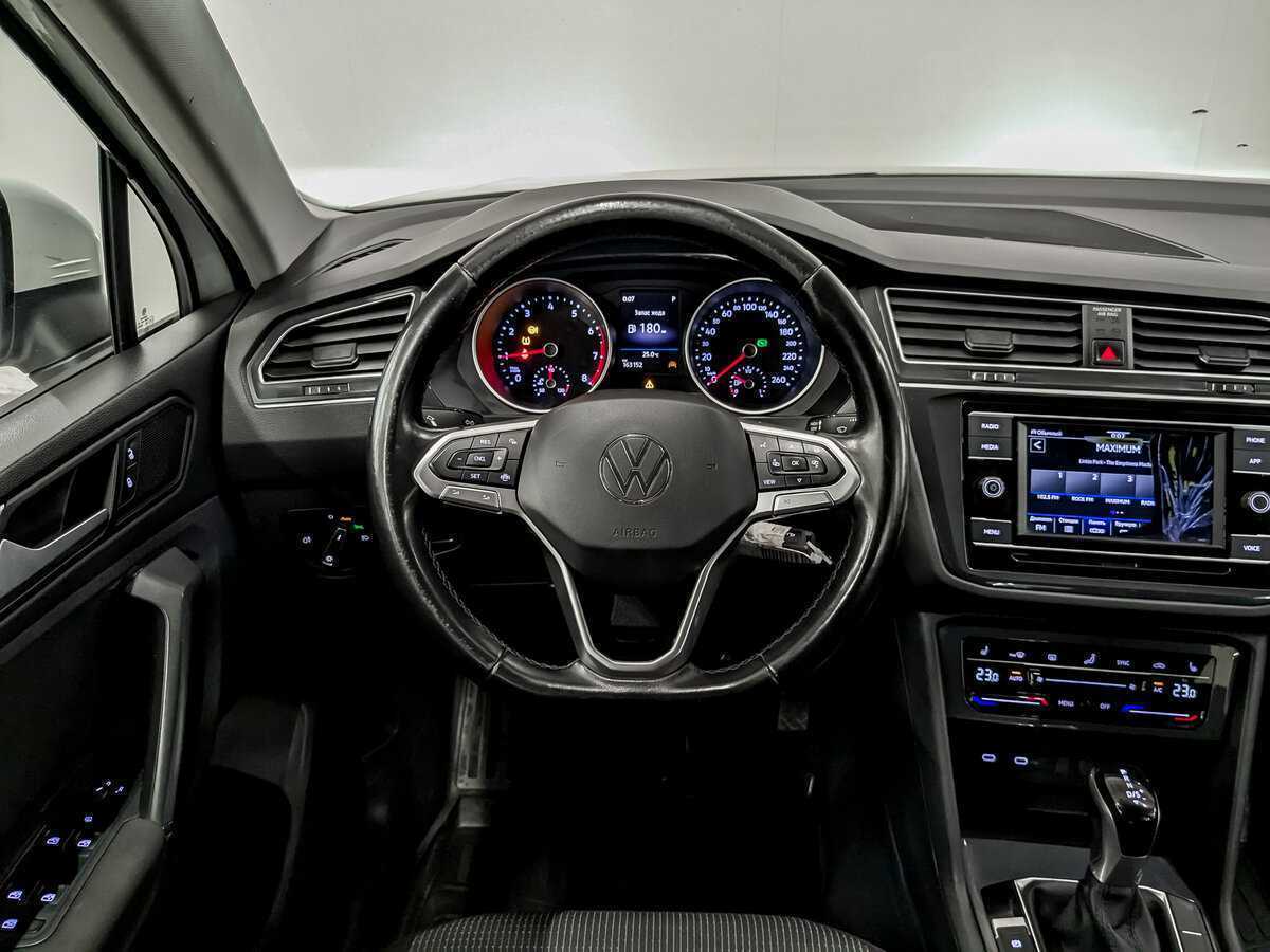 Volkswagen Tiguan, 2021 Фото №20