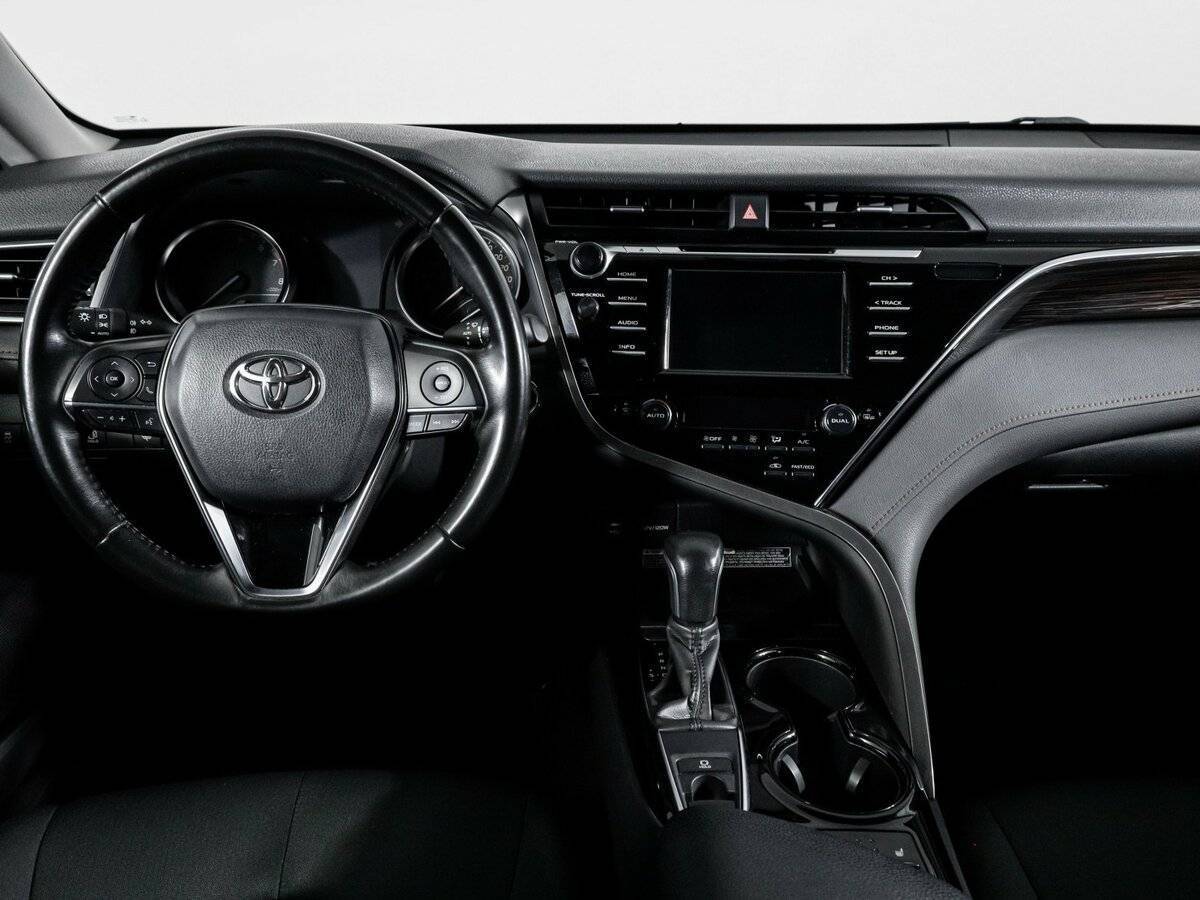 Toyota Camry, 2019 Фото №12