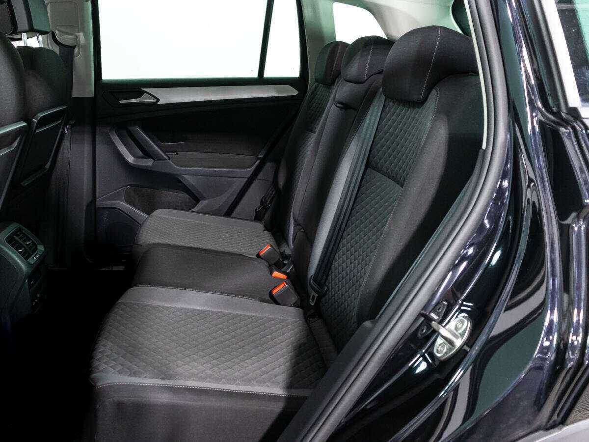 Volkswagen Tiguan, 2019 Фото №10