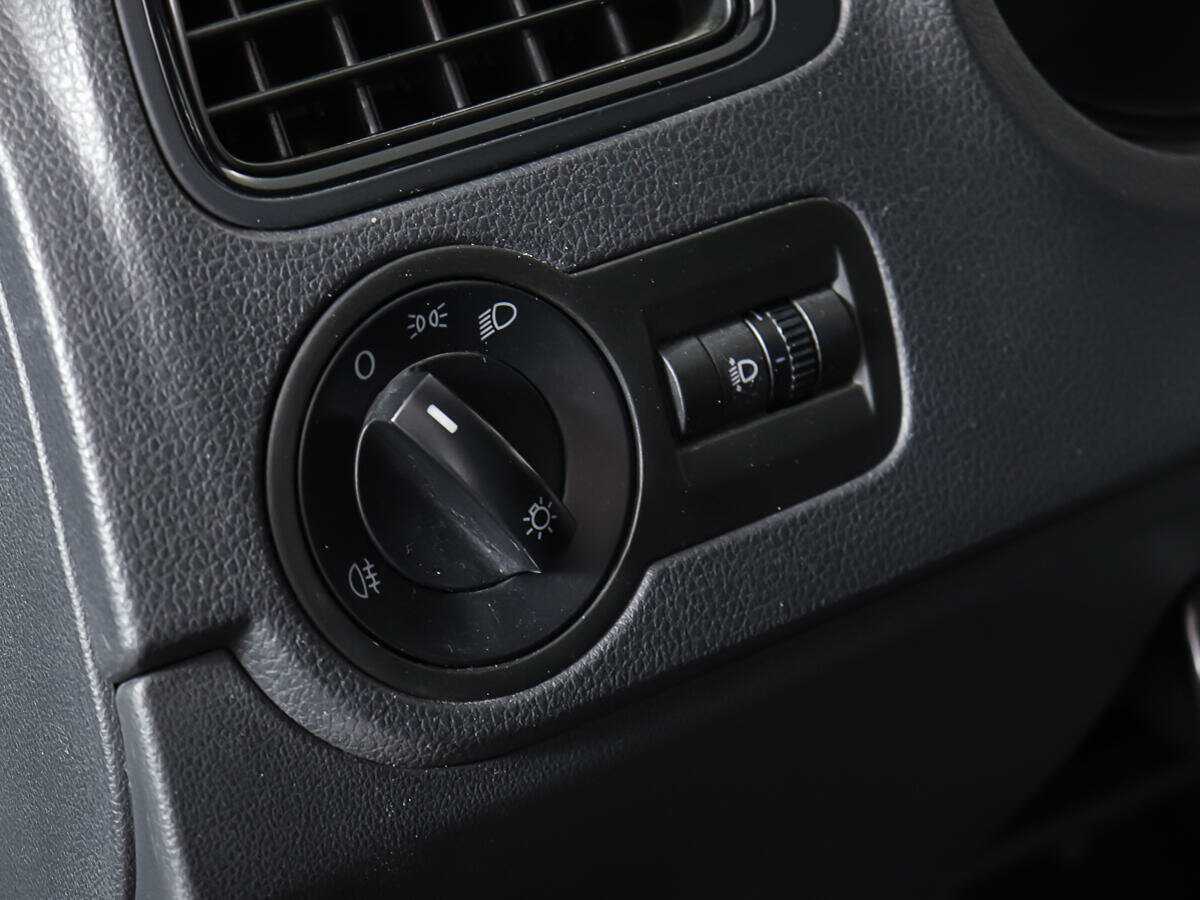 Volkswagen Polo, 2017 Фото №14