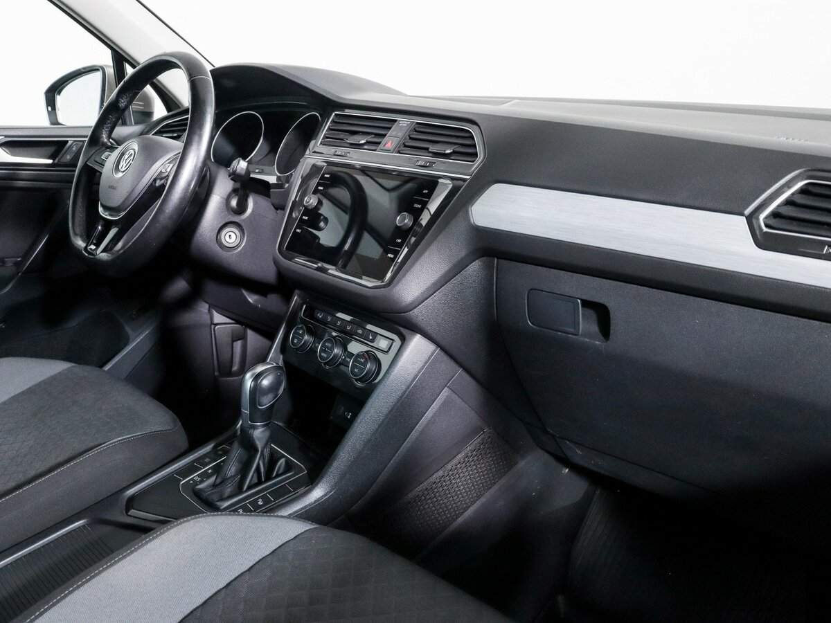 Volkswagen Tiguan, 2017 Фото №6