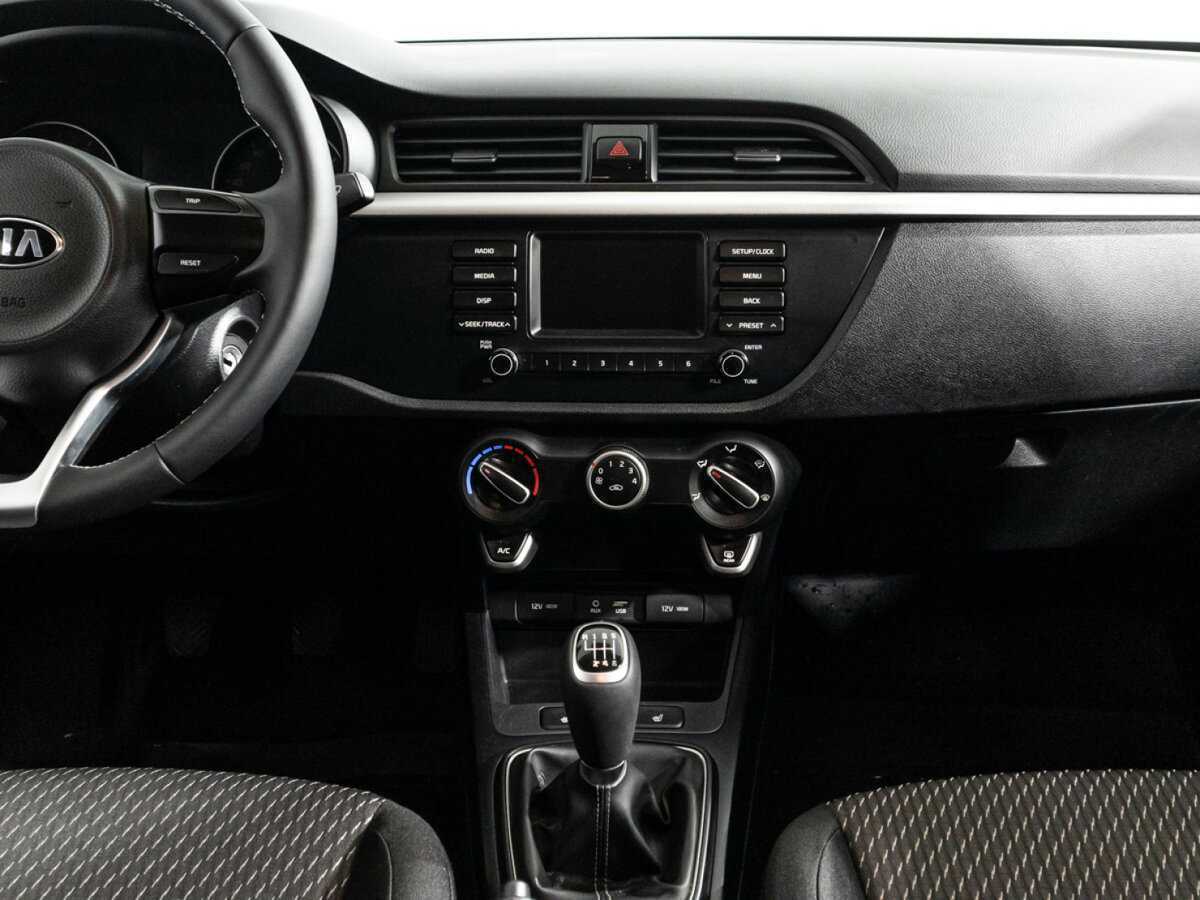 Kia Rio, 2017 Фото №14
