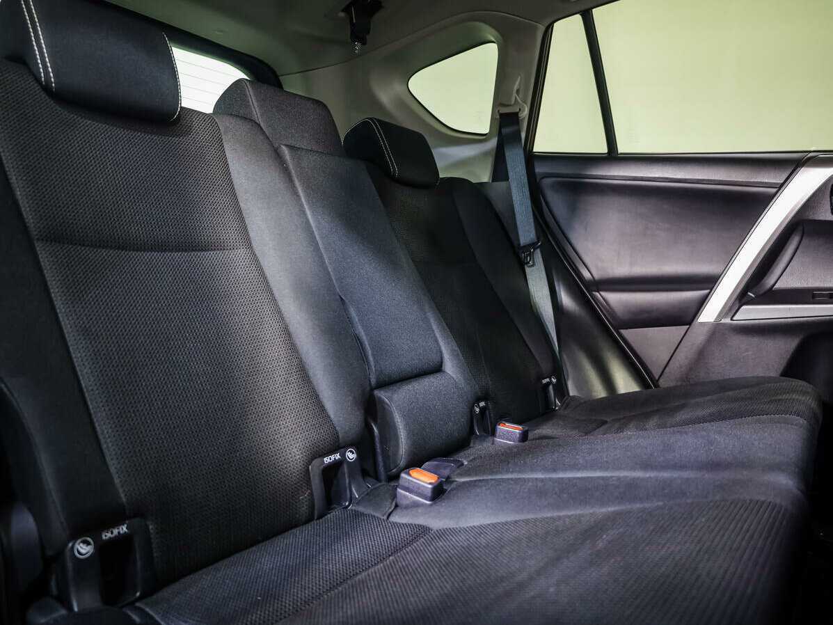 Toyota RAV4, 2015 Фото №12