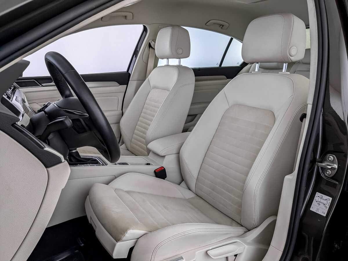 Volkswagen Passat, 2017 Фото №18