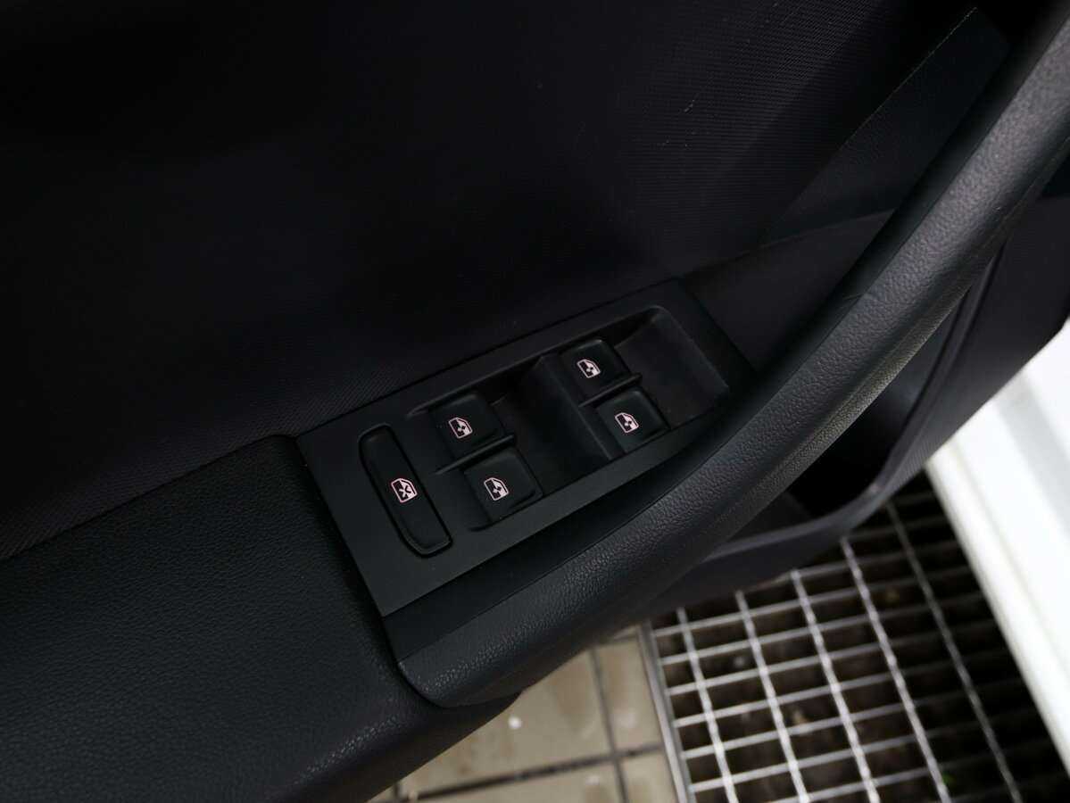 Volkswagen Polo, 2020 Фото №9